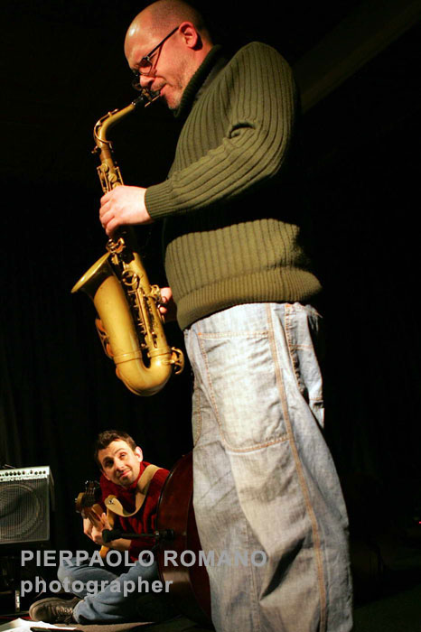 JazzClub dell'Antica Birreria Alla Bornata - 16.01.2006 Visones Trio -  Paolo Porta Davide Liberti Mattia Barbieri - Fotografie di PIERPAOLO ROMANO