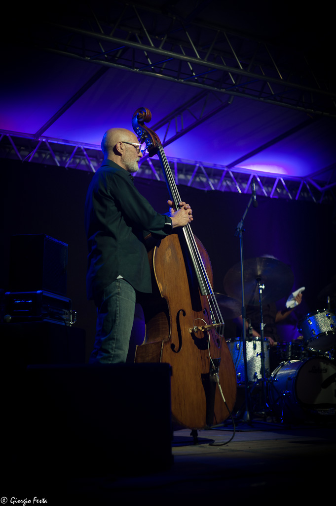 “The Roar At The Door 4et”feat. Nguyen Le