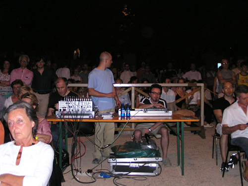 Brescia, dai concerti di Jazz on the Road 2005 a favore dell'ANT (1)