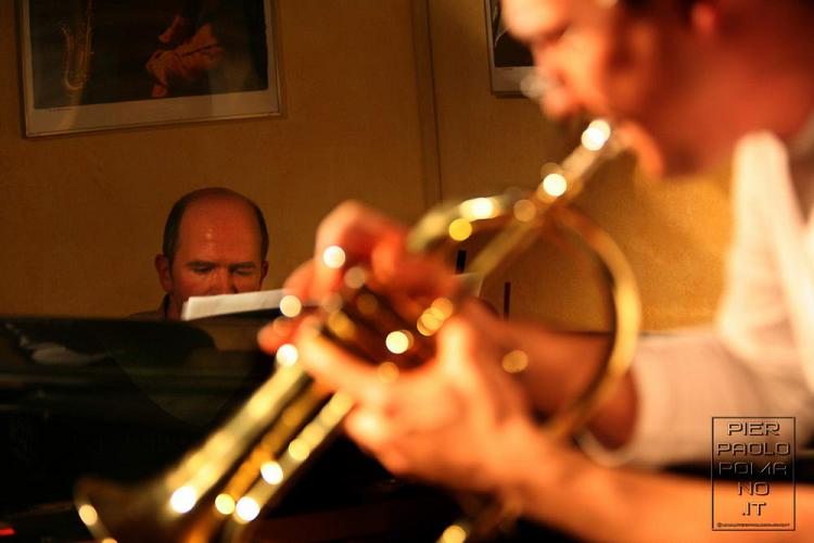 Osteria "La Corte...dei Miracoli" - JAZZINOSTERIA - 25 apr '07 - SIGURTA' - SOGGETTI duo - fotografie di PIERPAOLO ROMANO